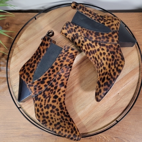 Veronica Beard Landon Calf Hair Leopard Print Booties Cone Heel Size 40.5 - Picture 12 of 17